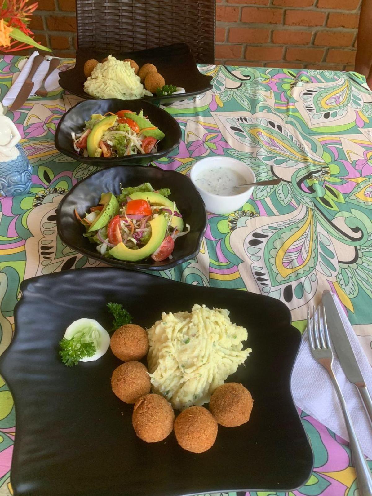 Hotel Millet'S Food Company And Cooking Center Negombo Exterior foto